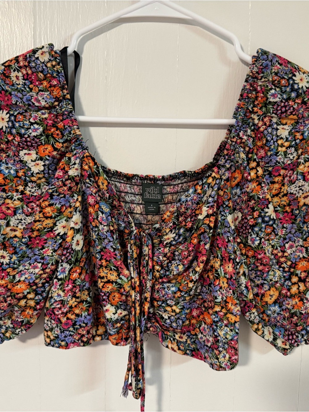 wild fable Black Floral Smocked Puff Sleeve Crop Top